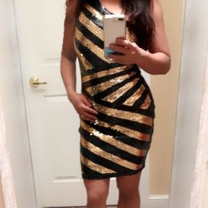 2B Bebe Gold & black sequin One off shoulder dress